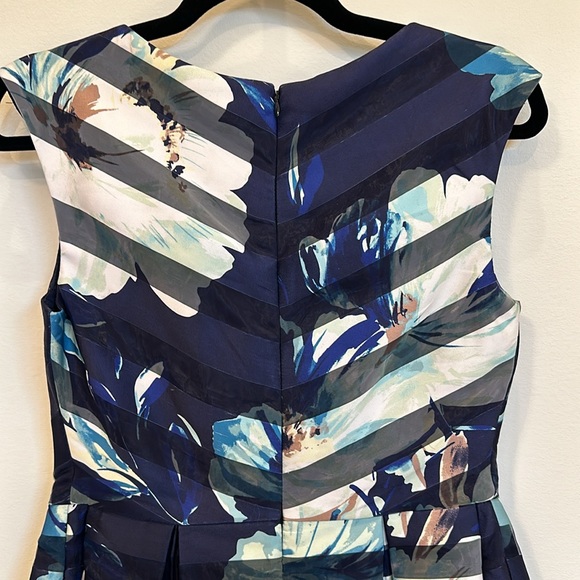 Vince Camuto Cocktail dress, size 4. Never worn. NWOT. - Picture 3 of 13